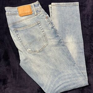 American Eagle Jeans - White Wash/Light Blue Slim Fit Jeans - Next Level Flex